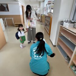 はじめまして会（最年少あひる組）
