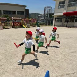 リレー🏃‍♀️🏃‍♂️・戸外遊びの様子(年長組）